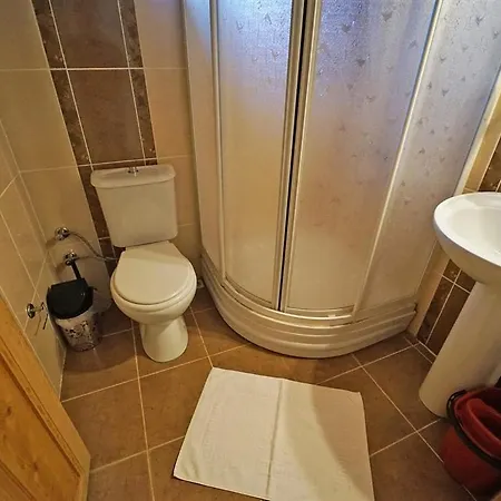 Kayakoyde Kiralik 6 Kisilik Luks Havuzlu Muhafazakar Villa *